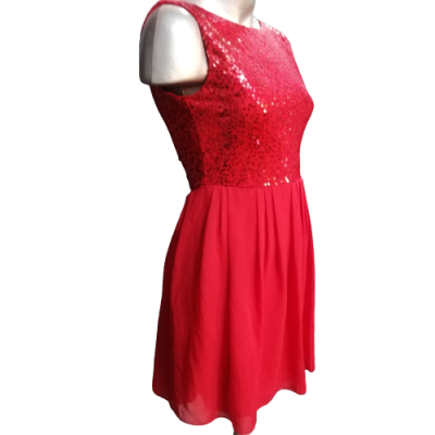 Elise Ryan червена рокля с паети